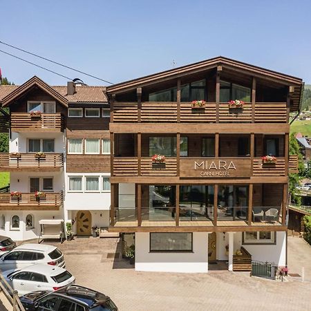 Garni Hotel Miara - Your Dolomites Home Selva di Val Gardena Luaran gambar