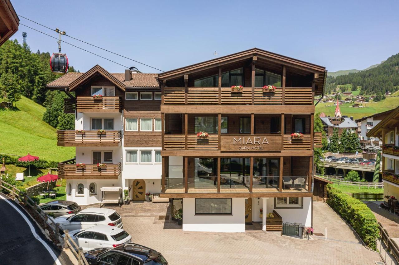 Garni Hotel Miara - Your Dolomites Home Selva di Val Gardena Luaran gambar