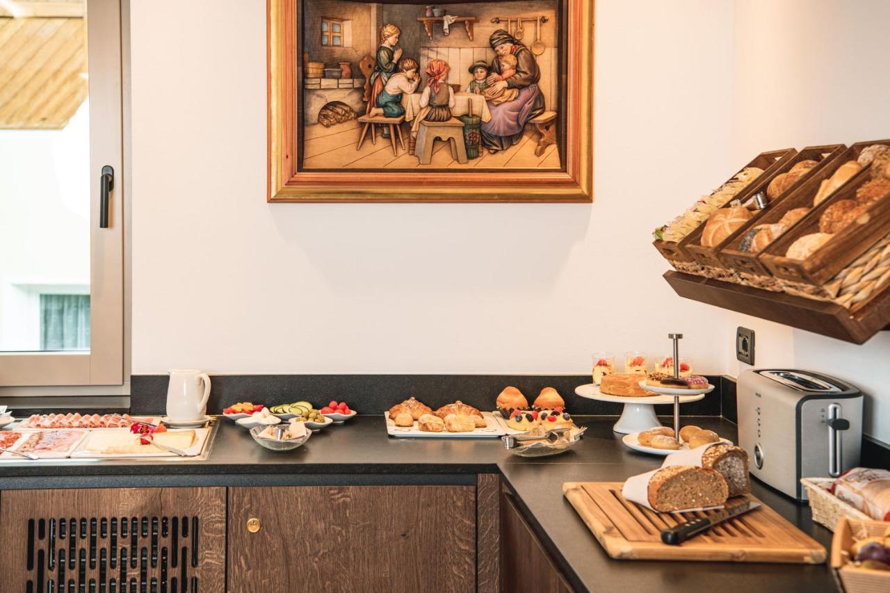 Garni Hotel Miara - Your Dolomites Home Selva di Val Gardena Luaran gambar