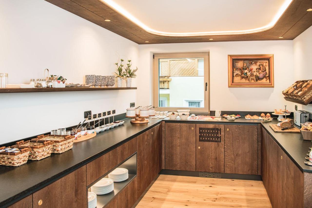 Garni Hotel Miara - Your Dolomites Home Selva di Val Gardena Luaran gambar