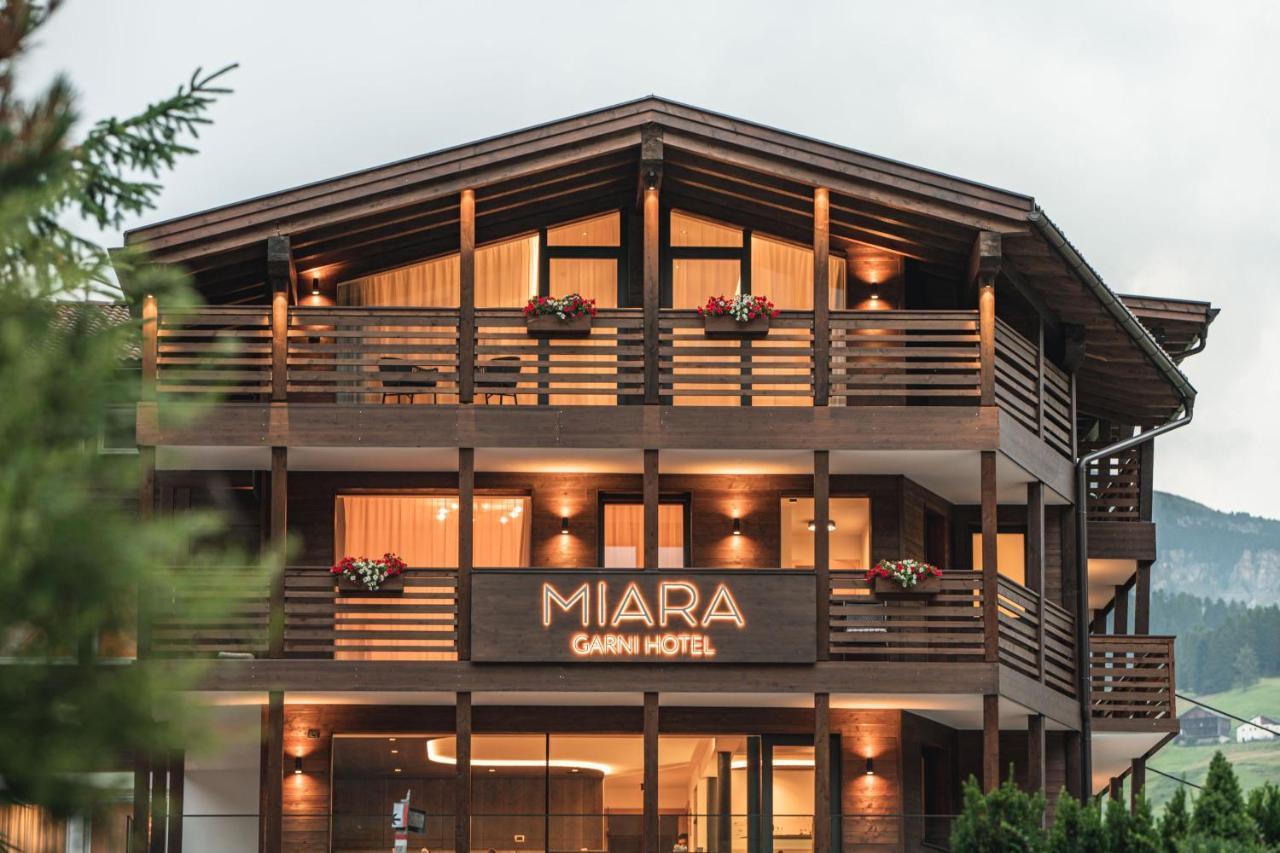 Garni Hotel Miara - Your Dolomites Home Selva di Val Gardena Luaran gambar